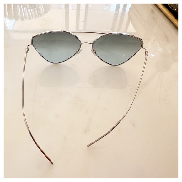 Prada Sunglasses - Picture 5 of 11